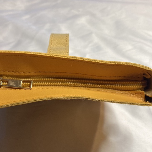 Funshine Bear Crossbody - Picture 3 of 4